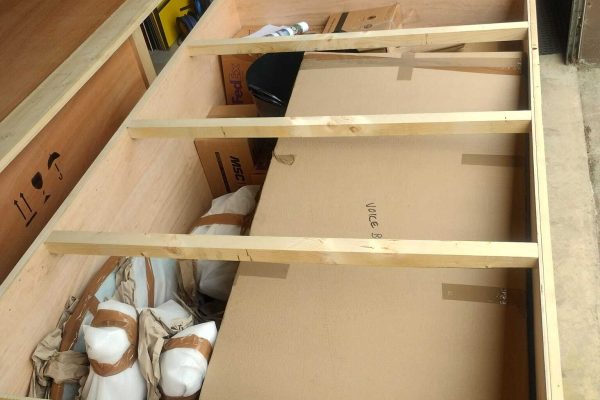 SP587 crate2 for science exhibits to Uzbekistan