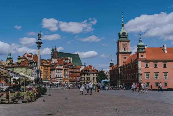 Photo of Warsaw's Old Town Square to indicate Poland to London Freight